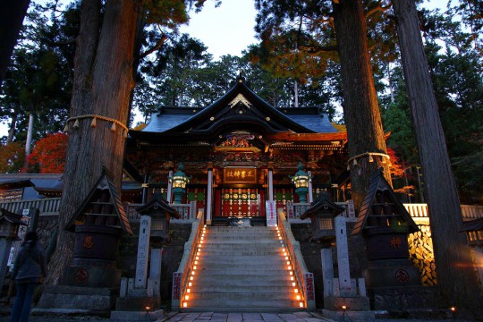 三峯神社・祈りの灯火－イノリノトモシビ－